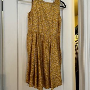 Juicy Couture yellow floral dress. Knee length